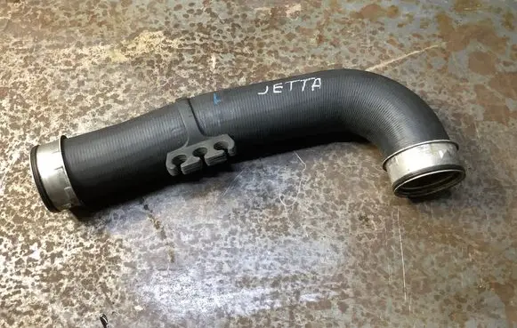 Volkswagen Jetta V Intercooler hose/pipe S20253A