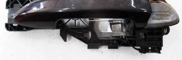 Volkswagen PASSAT B6 Front door handle cover 3C0839168