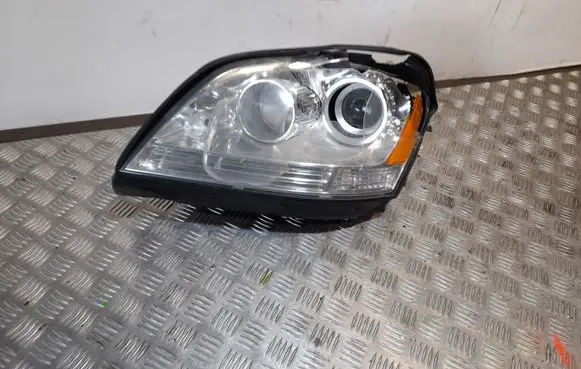 Mercedes-Benz GL X164 Headlight/headlamp NERA
