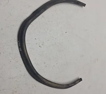 Mercedes-Benz E W124 Front wheel arch liner splash guards 