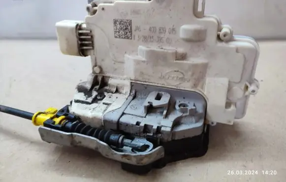 Audi A6 S6 C7 4G Rear door lock 4G0839015