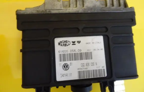 Volkswagen Golf III Engine control unit/module 032906030N 61600.256.09