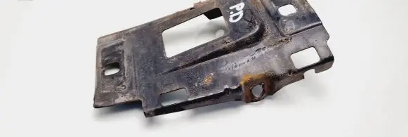 Volvo S70 V70 V70 XC Front bumper mounting bracket 9169273