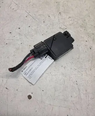 Jaguar XF X260 Coolant fan relay 940013004