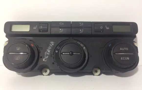 Skoda Octavia Mk2 (1Z) Climate control unit 74793251 12090751