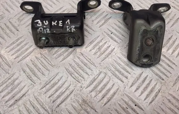 Rear door hinge set