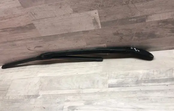 Audi A8 S8 D3 4E Windshield/front glass wiper blade 