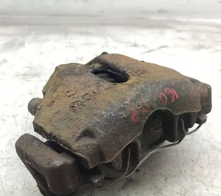 Seat Exeo (3R) Front brake caliper