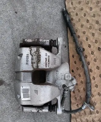 Peugeot 208 Front brake caliper 9336308680