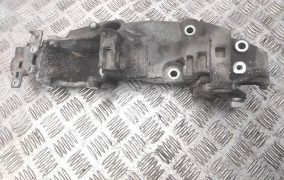 Renault Espace - Grand espace IV Generator/alternator bracket 8200527320