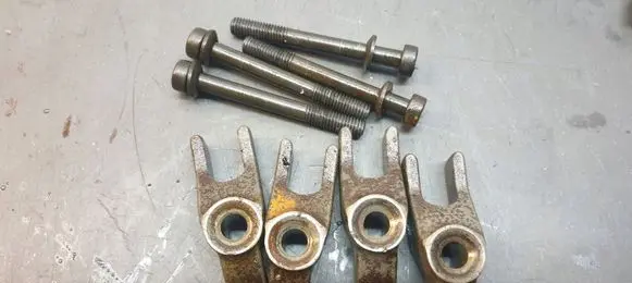 KIA Carnival Fuel Injector clamp holder