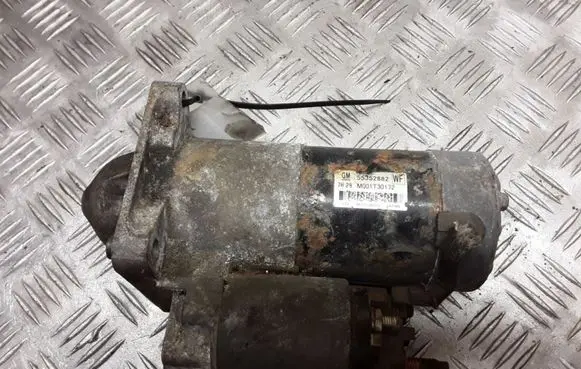 Opel Insignia A Starter motor 55352882 M001T30172
