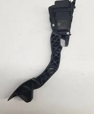 Ford Focus Accelerator throttle pedal 4M519F836BK