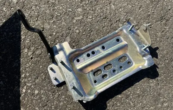 Renault Kadjar Other engine bay part