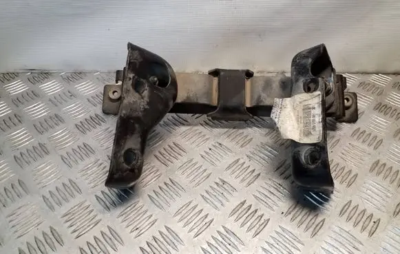 Jeep Grand Cherokee (WK) Gearbox mount 52090199AF