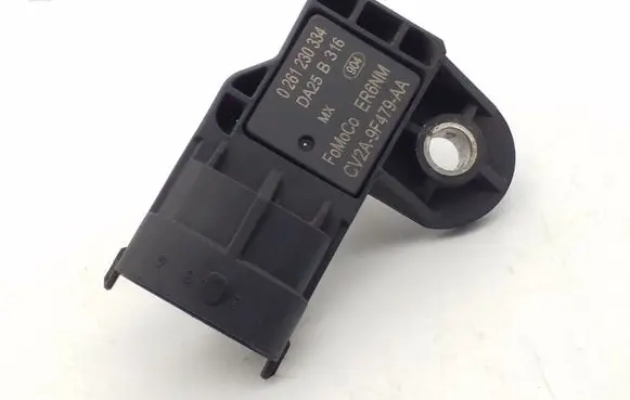 Ford Focus Air pressure sensor CV2A9F479AA 0261230334