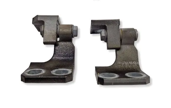 Jeep Renegade Front door hinge set A048903