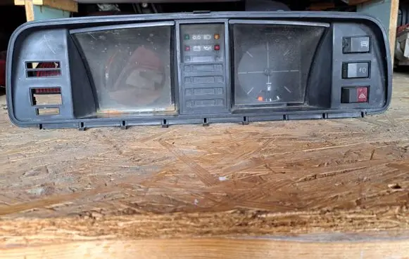 Volkswagen Transporter - Caravelle T3 Speedometer (instrument cluster)
