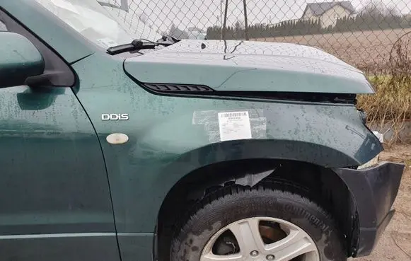 Suzuki Grand Vitara II Fender Z2T C07
