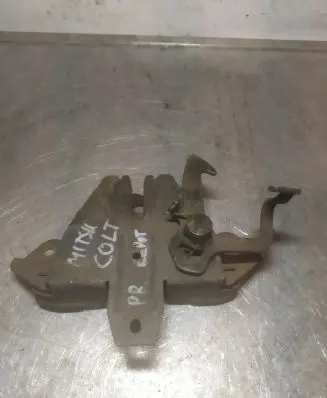 Mitsubishi Colt Engine bonnet/hood lock/catch A10R