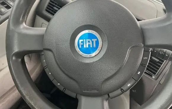 Fiat Idea Steering wheel airbag 