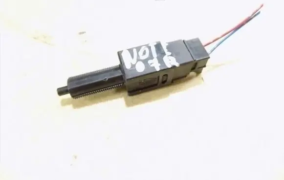 Nissan Note (E11) Brake pedal sensor switch