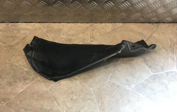 BMW 1 F20 F21 Heat shield in engine bay 7211464