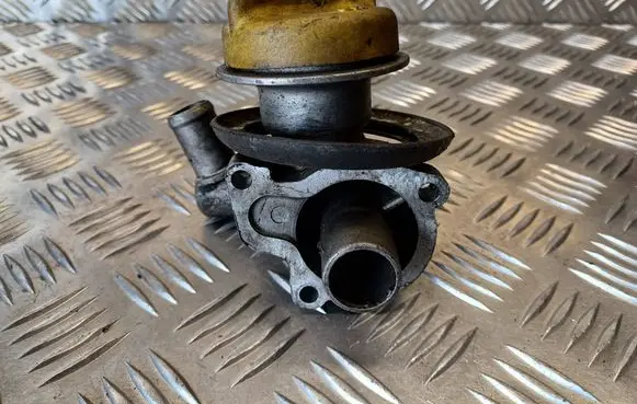 Opel Vectra C Oil fill pipe 55195251