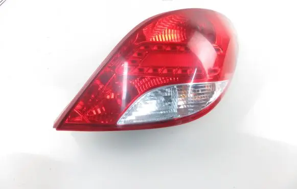Peugeot 207 Rear/tail lights VP9PFX13404A 9686565980