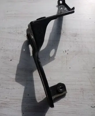 Audi A6 S6 C6 4F Intercooler pipe mounting bracket 4f0145813f