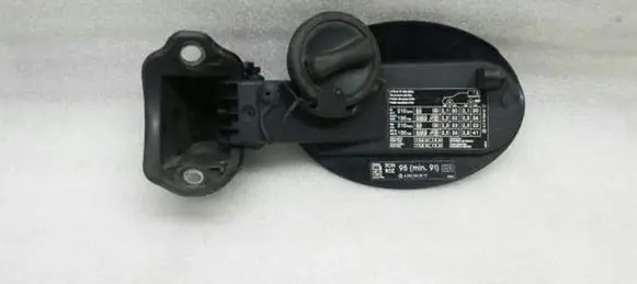 Mercedes-Benz CLS C219 Fuel tank cap A2196300082