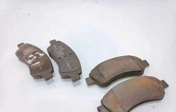 Peugeot Partner Brake pads (front) 