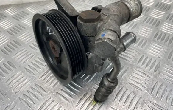 BMW 5 E60 E61 Power steering pump 6766191031 76979074107