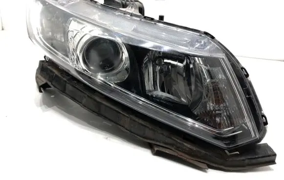 Honda Civic IX Headlight/headlamp 