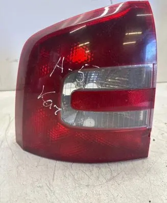 Skoda Octavia Mk2 (1Z) Rear/tail lights 1Z9945095