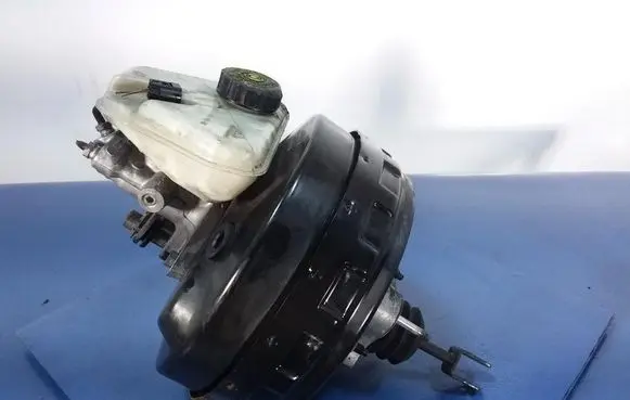 Mercedes-Benz CL C216 Brake booster A2214302130
