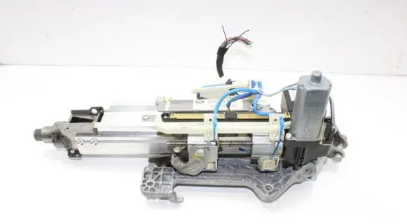 Land Rover Discovery 3 - LR3 Steering rack mechanical part QMB501170