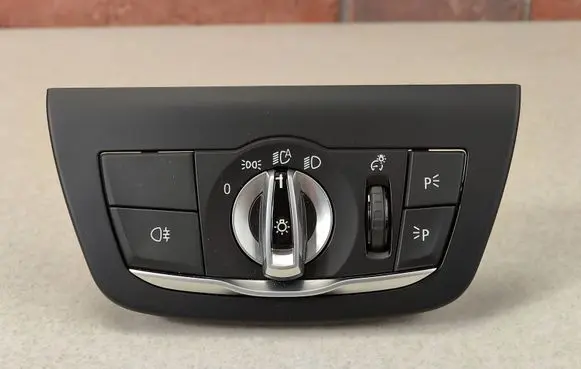 BMW X3 G01 Panel lighting control switch 9472965