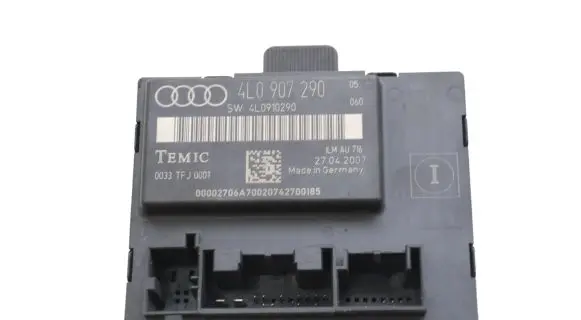 Audi Q7 4L Door control unit/module 4L0907290