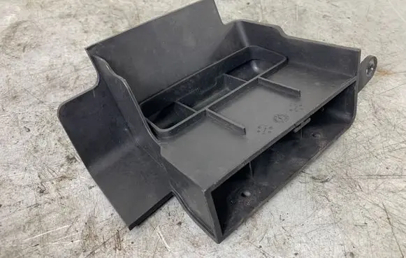KIA Sportage Air intake duct part 282133W000