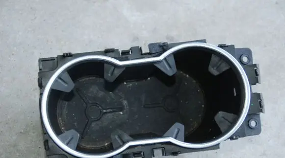 Ford Kuga II Cup holder 163KM