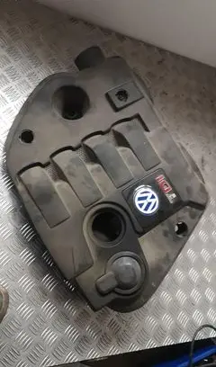 Volkswagen PASSAT B5 Engine cover (trim) 038103925dg