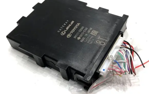 Lexus LBX Gateway control module 8911152060