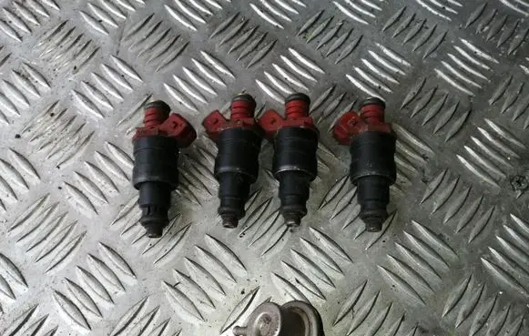 Fuel injectors set