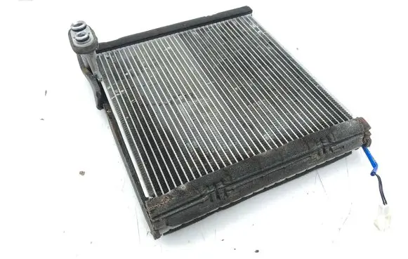 Toyota Prius (XW50) Air conditioning (A/C) radiator (interior) 07T29J0625B