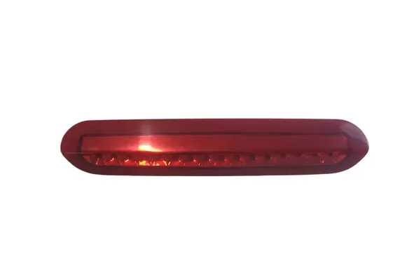 KIA Sportage Third/center stoplight
