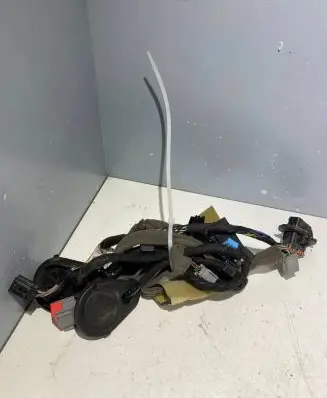 Volvo XC70 Rear door wiring loom 31374824 V0D0000