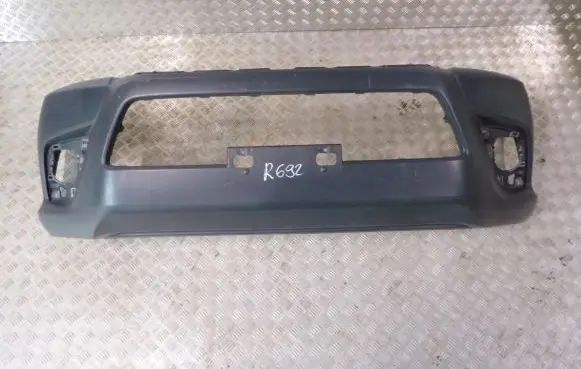 Toyota Hilux (AN120, AN130) Front bumper