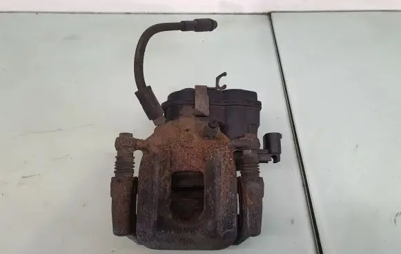 BMW X3 F25 Rear brake caliper 6791017 34216791017