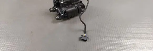 Audi SQ7 Gear shifter/selector 4M8713041A